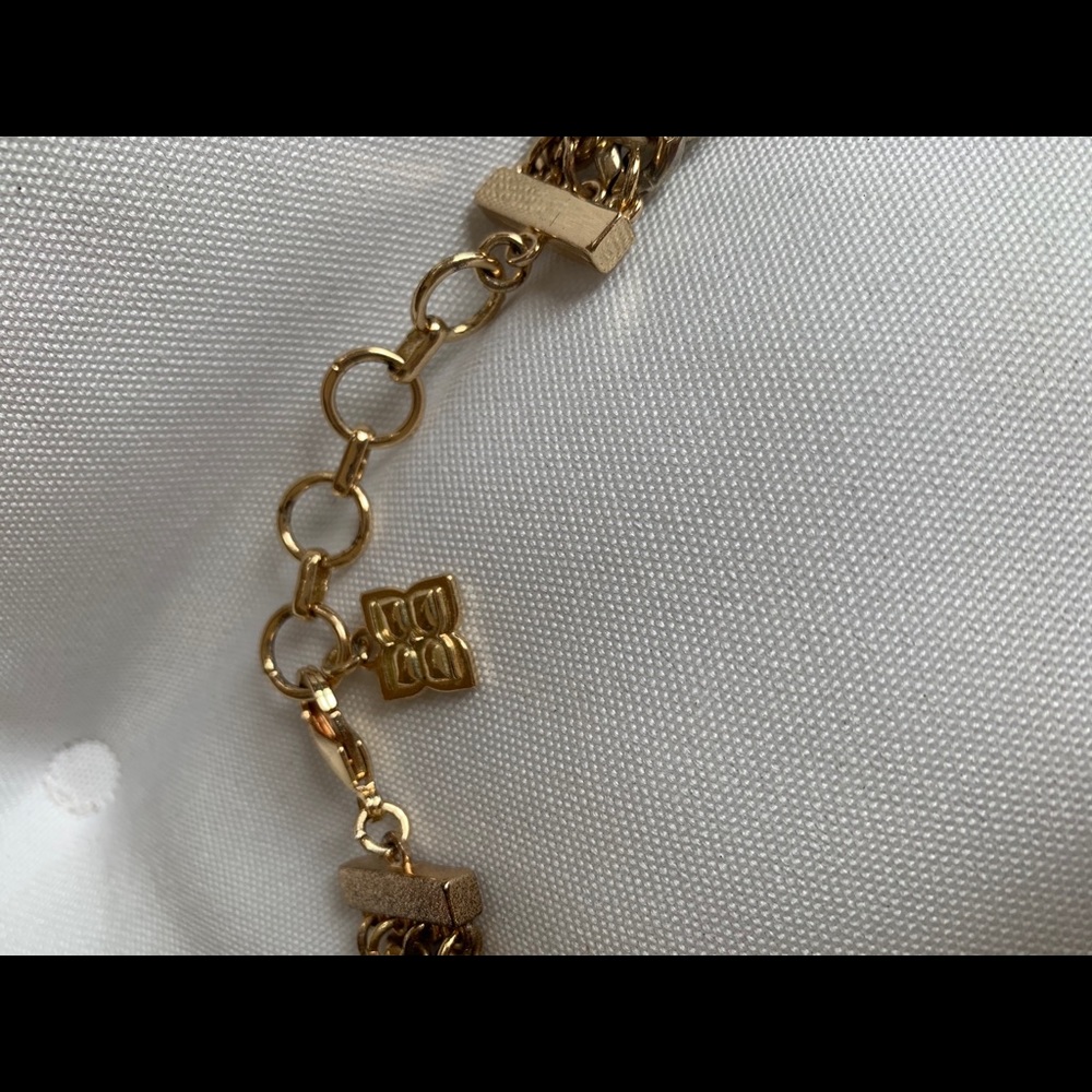 BCBGMaxAzria Necklace - Picture 5 of 7